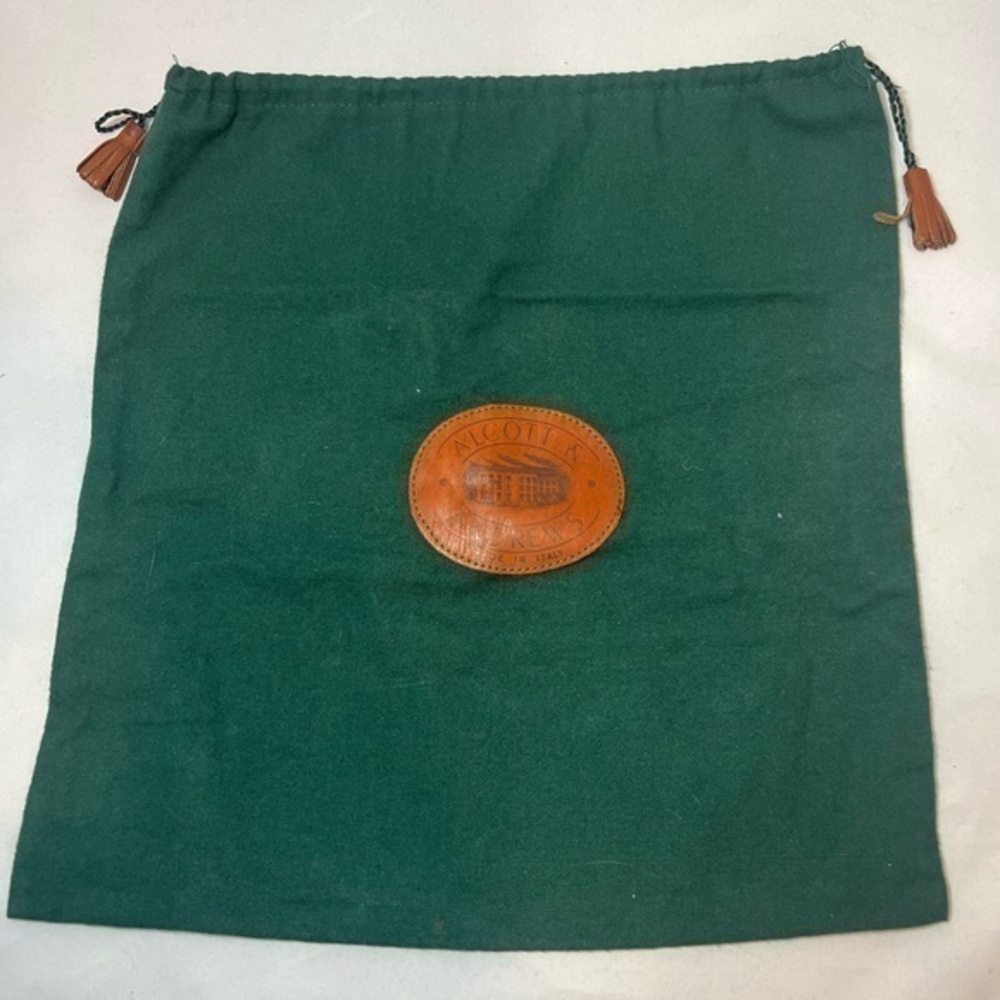 Alcott & Andrews Dust Bag in Green